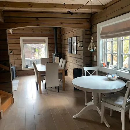 B Luxurious 4 Bedroom Mountain With Gaustatoppen View